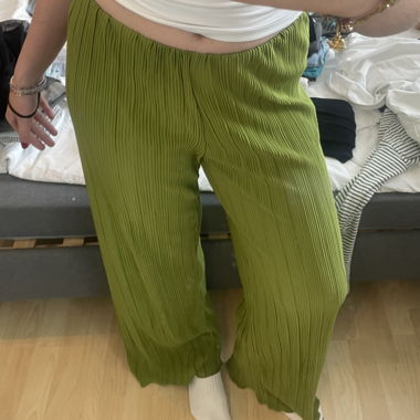 pantalon en tissu vert