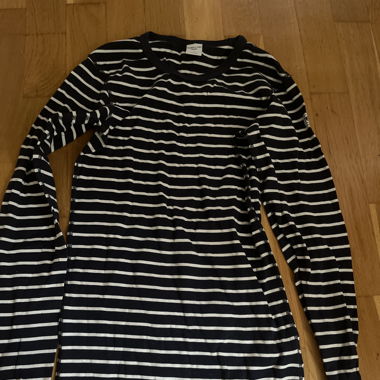 Long sleeve