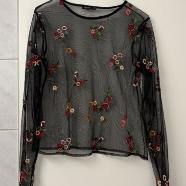 Transparentes Blumen-Top