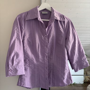 Blusa lilla con maniche 3/4