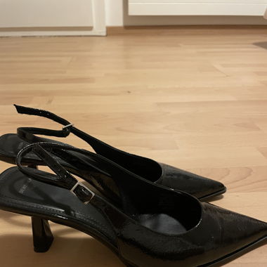 Black heels