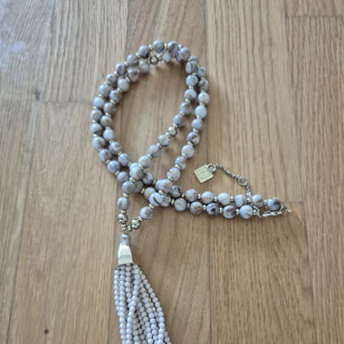 Sautoir beige perles
