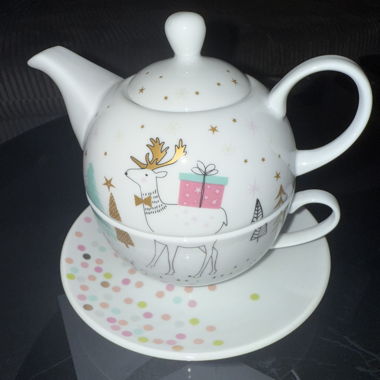 Théière et tasse