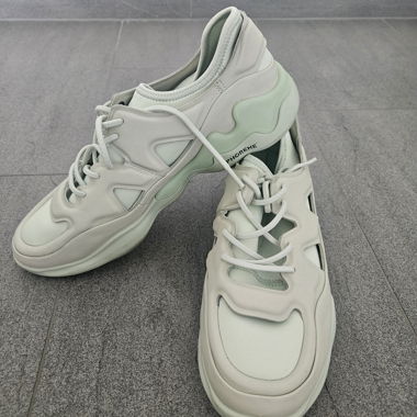 Schuhe