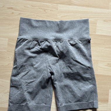 Graue Damen-Shorts XL