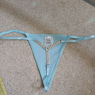 Tanga string blu chiaro S/36