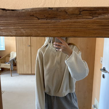 Beige Fleece Pullover