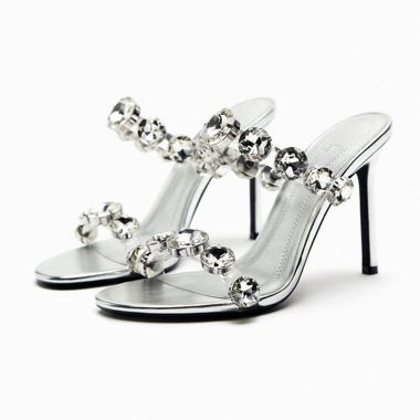 Sandales Zara argentées avec strass