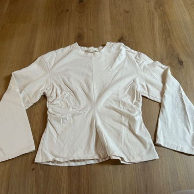 Elegante maglione bianco aderente, taglia XS