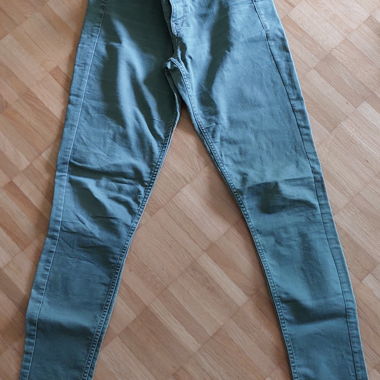 Grüne Damenjeans
