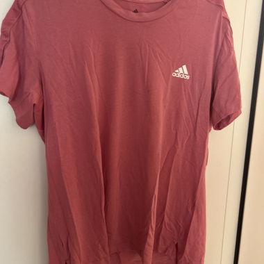 Adidas Tshirt