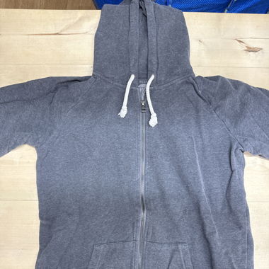 Grauer sipp Pulli von Zrcl 