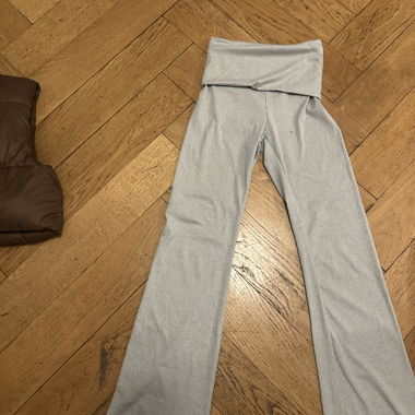 pantalon évasé gris