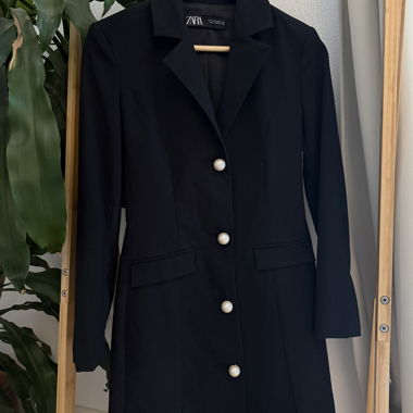 Giacca blazer lunga nera Zara