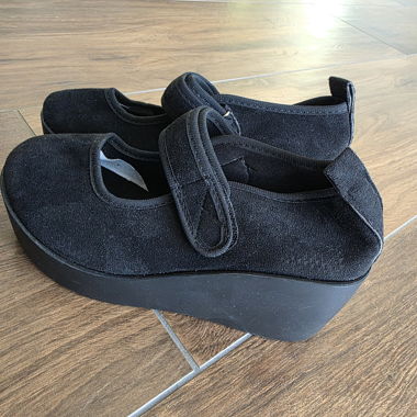 Black Platform Sandals