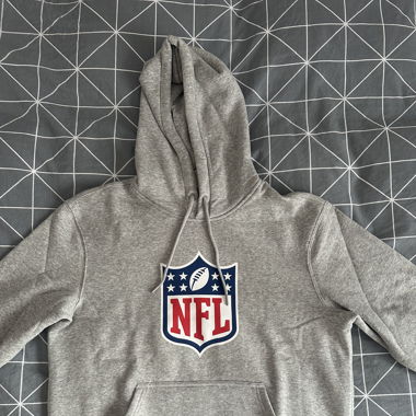 Pull NFL gris
