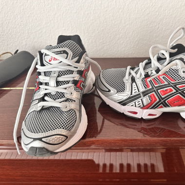 ASICS GEL NIMBUS 9