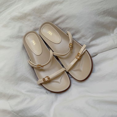Sandale à brides Zara