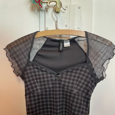 mesh top