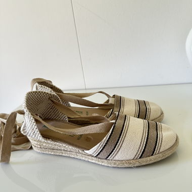 Melo Verdes vegan beige espadrilles newGr. 39
