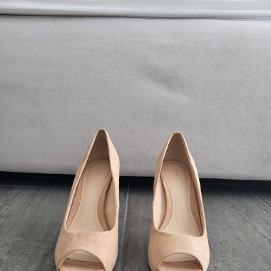 Hohe High Heels