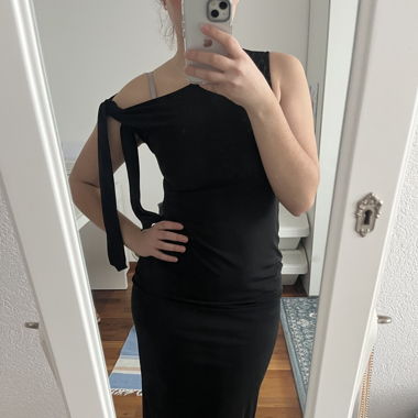 robe longue noire 