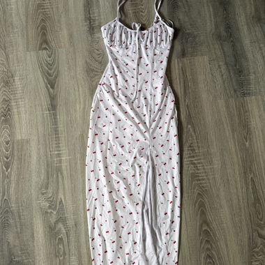 Langes Kirschkleid
