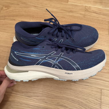 Asics (chaussures de sport)