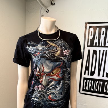 graphic tee