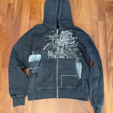 Derschutze Embroidered Zipper