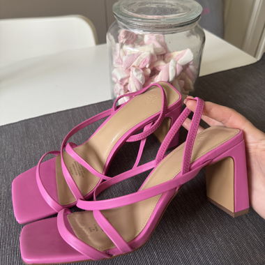 Talons rose portés 1x 