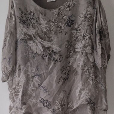 Fliessende Doppelbluse