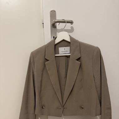 Cropped Blazer
