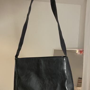 Schultertasche