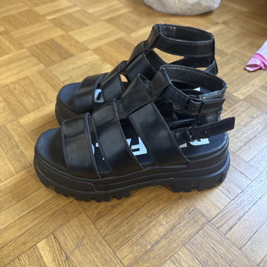 Black Platform Sandals