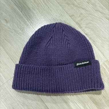 Dickies purple beanie