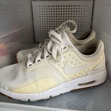 Air max zero