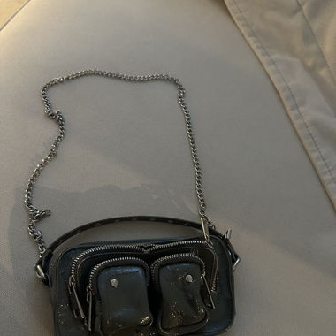 Nunoo Helena Tasche