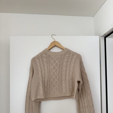Kurzer Strickpullover 
