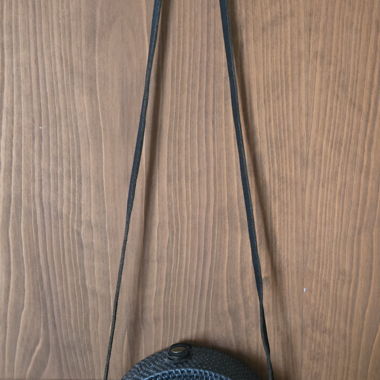 Sac rond tressé noir