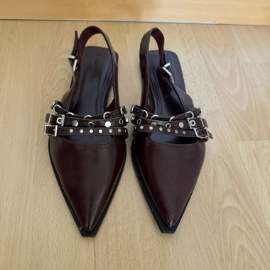 Sandales bordeaux Stradivarius