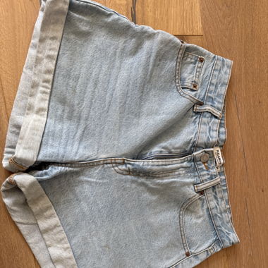 Kurze Hosen