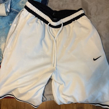 Pantaloncini sportivi Nike