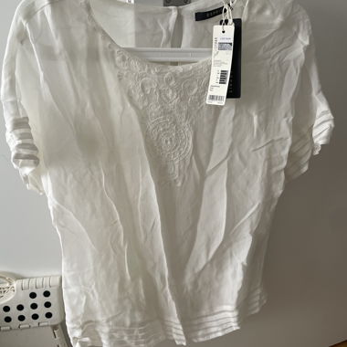 Blusa Esprit bianca con ricamo
