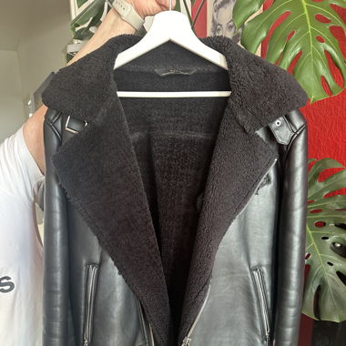Veste en similicuir noir 