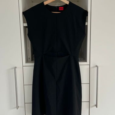 Vestito Hugo Boss mai indossato