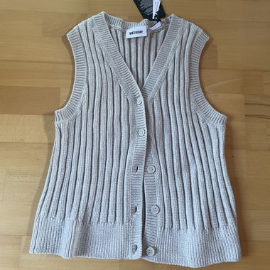 Knitted vest