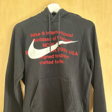 Swoosh Pullover