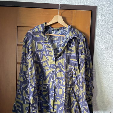 Blouse with fun pattern