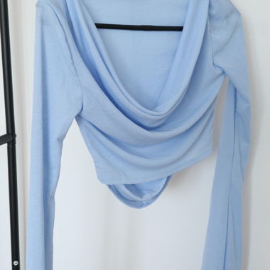 Top cache-coeur azzurro cielo